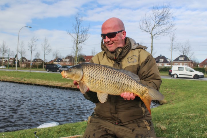 Penvissen op vinex-karpers in VISblad TV (video)